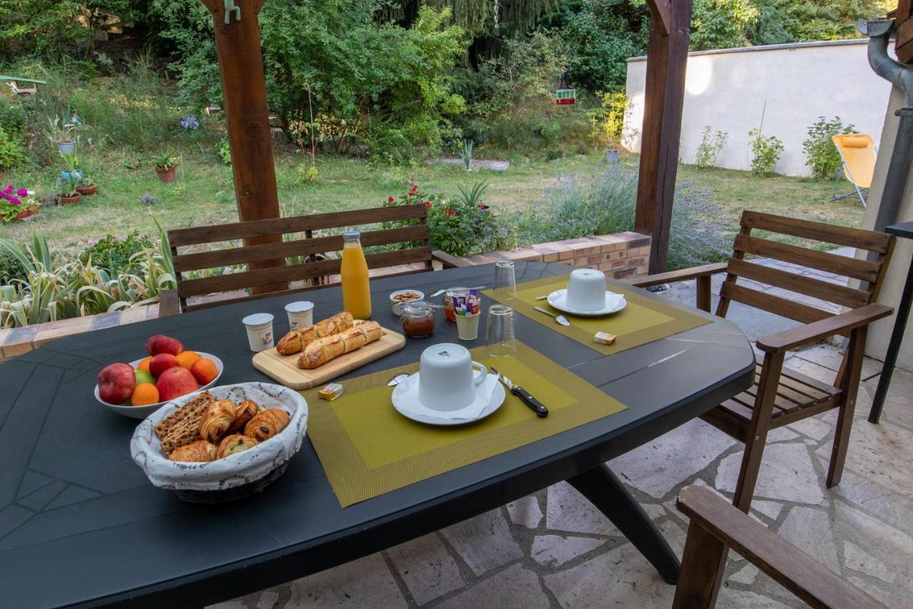 Logisfontainebleau Bed and Breakfast Villiers-sous-Grez Exterior foto